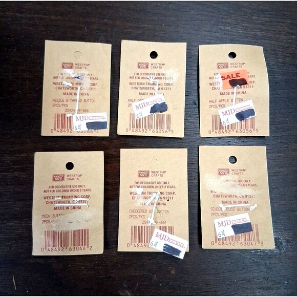 NEW Vintage Lot of 12 Ceramic Sewing Themed Buttons Westrim Crafts "Button-Ups" - Picture 8 of 8